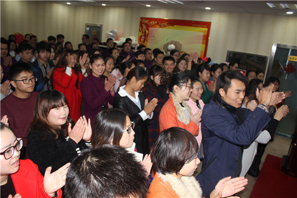 易視界實(shí)業(yè)10月嘉獎(jiǎng)會(huì)暨11月啟動(dòng)大會(huì)圓滿結(jié)束