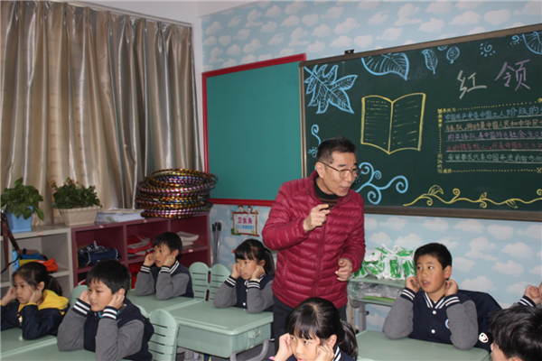 易視界眼健康機構(gòu)走進鄭東實驗小學