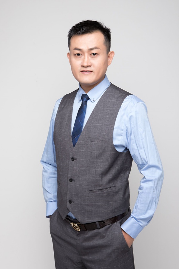 恭喜易視界創(chuàng)始人榮獲香港國(guó)學(xué)發(fā)展研究院終身榮譽(yù)教授稱號(hào)