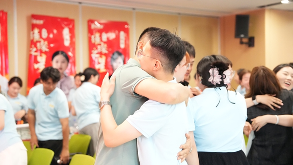 易視界2025年4月嘉獎(jiǎng)會(huì)暨5月啟動(dòng)大會(huì)精彩瞬間