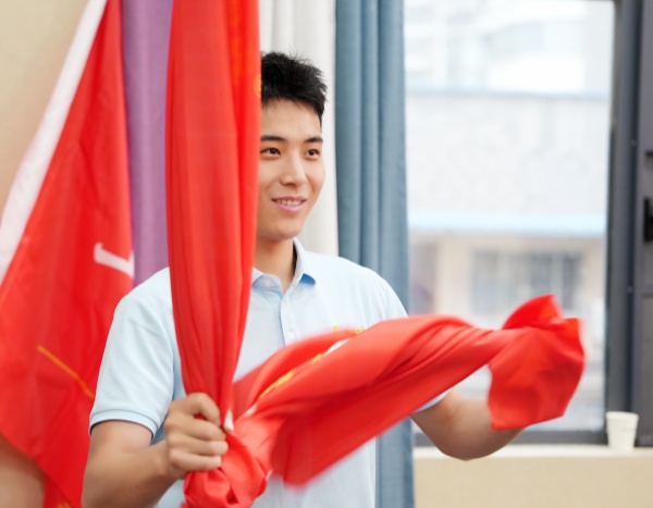 易視界2025年7月嘉獎會暨8月啟動大會精彩瞬間