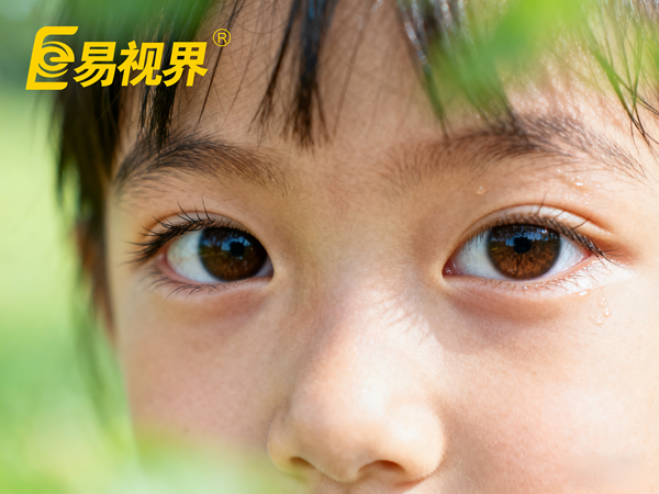 青少年近視要吃什么對(duì)眼睛好食物 易視界眼視光中心