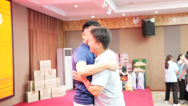 易視界2025年8月嘉獎(jiǎng)會(huì)暨9月啟動(dòng)大會(huì)精彩圖集