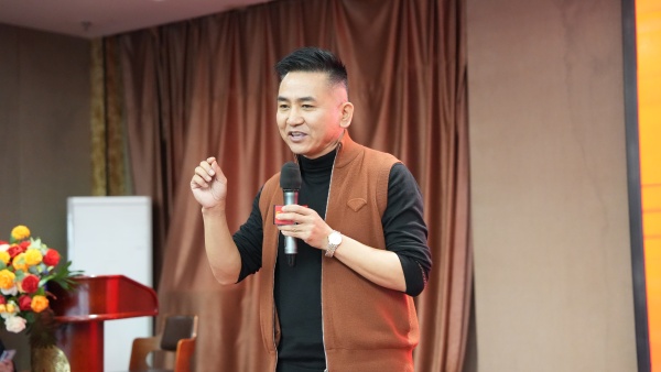 易視界2025年10月嘉獎(jiǎng)會(huì)暨11月啟動(dòng)大會(huì)精彩瞬間