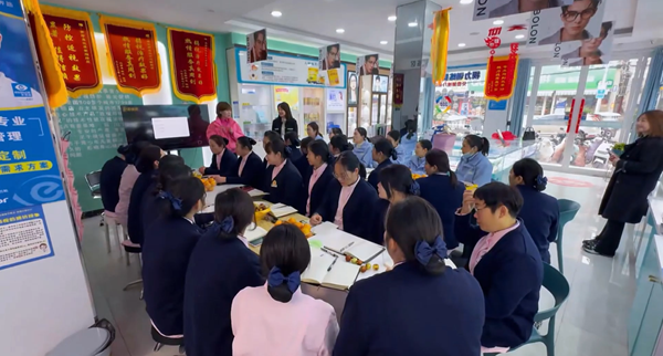 易視界服務(wù)一線行：以專業(yè)深耕市場，用奮斗賦能未來