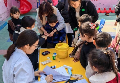 易視界走進(jìn)校園開展科學(xué)防控近視活動(dòng)